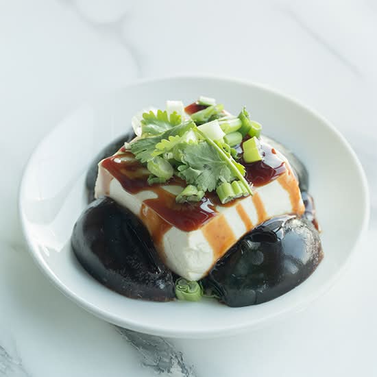 Preserved Egg Tofu 皮蛋豆腐